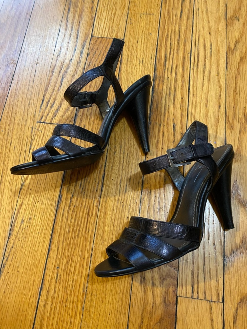 Linea Paolo heels